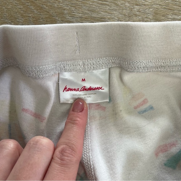 Hanna Andersson - Picture 3 of 4